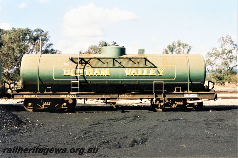 P19402
JHR class 50 tank wagon in HVR ownership, green livery with 