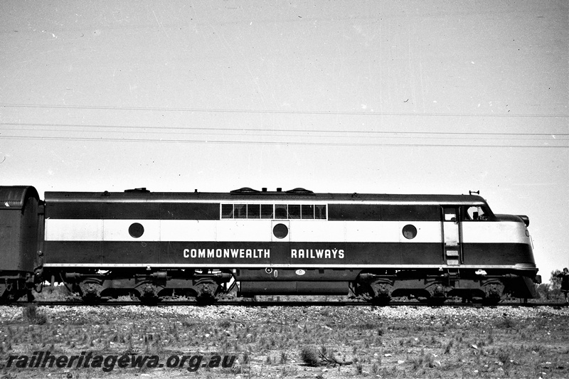 P19513
Commonwealth Railways (CR) GM1 class loco side view
