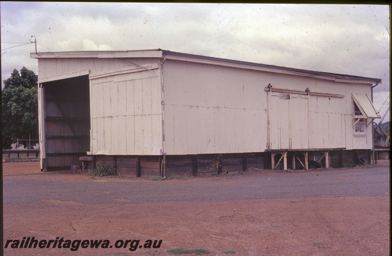 P19578
Goods shed, Harvey, SWR line, end and rear view

