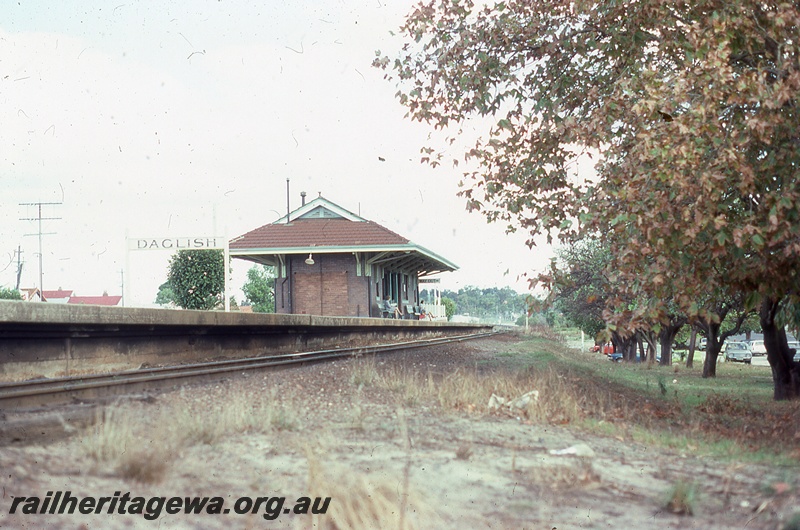 P19852
Station building, platform, station nameboard, track, Daglish, ER line, view from trackside
