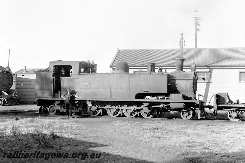 P19889
K class 188 at East Perth loco. Side view of locomotive. ER line.
