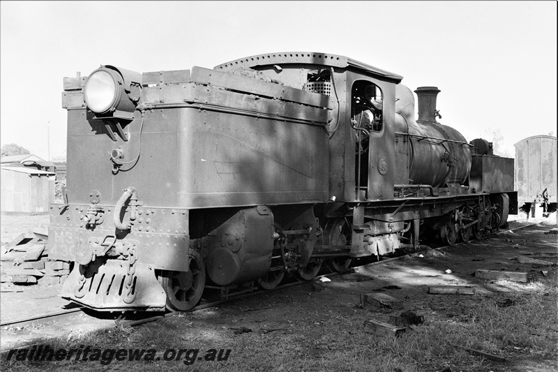 P19894
MS class 430 at Midland Junction. This locomotive was originally numbered 427. The original loco numbered 430 was written off in 1947. As a locomotive was required number 427 was taken out of storage, repaired and renumbered 430.ER line.
