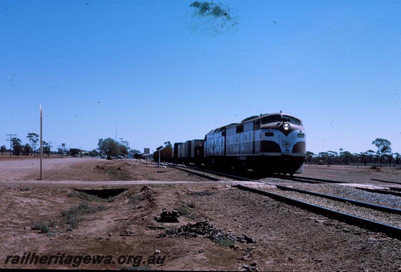 T00115
Commonwealth Railways (CR) GM class 26 double heading with a Commonwealth Railways (CR) CL class, Kalgoorlie, on freight train
