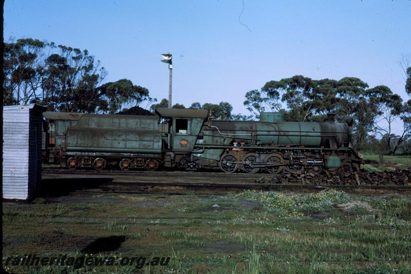 T00119
W class 915, Unknown loco depot
