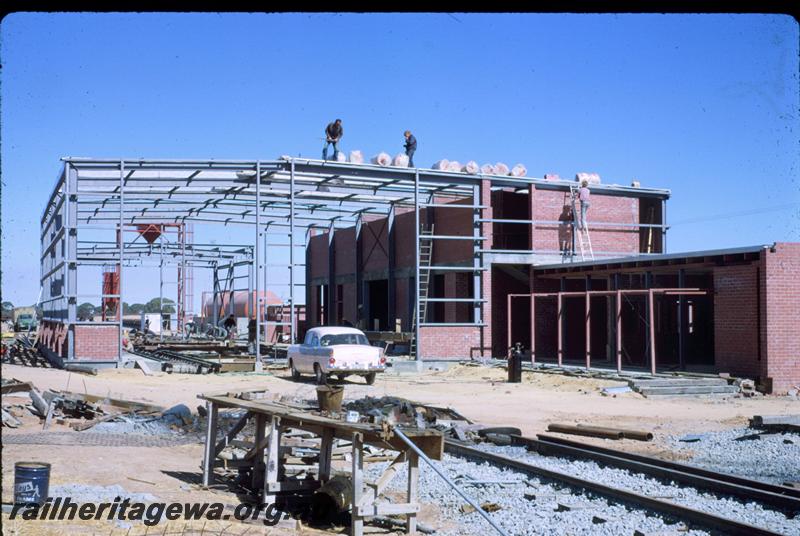 T00605
Loco depot, West Merredin, under construction
