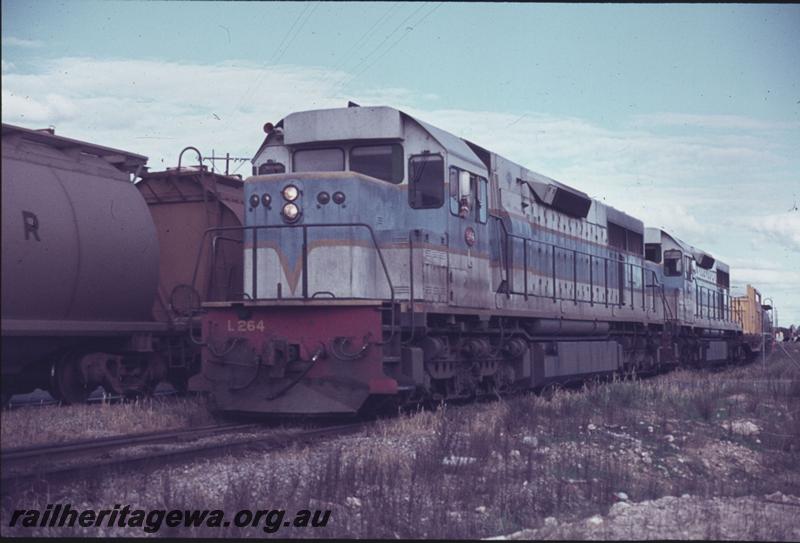 T02692
L class 264, double heading, original livery, Forrestfield, freight train
