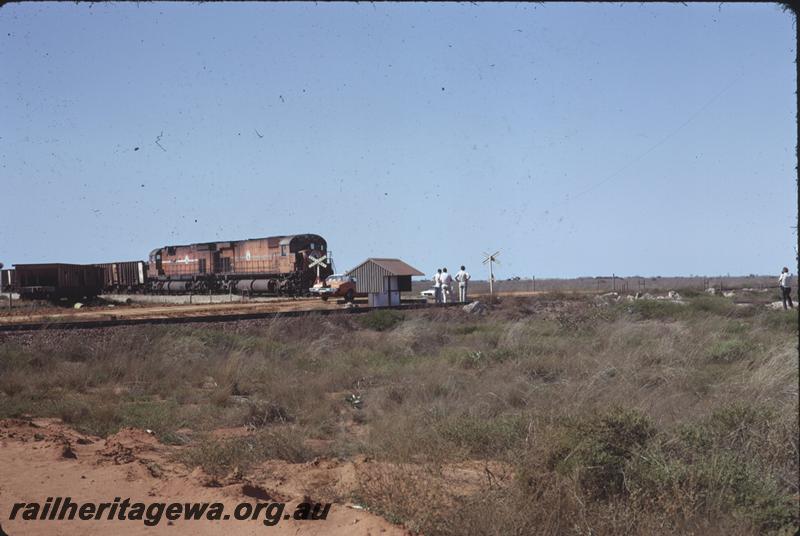 T04068
Mount Newman Mining empty train, Alco locos M636 class 5473 and C636 class 5466, Goldsworthy Junction, BHP line, Holden HQ Hi-Rail vehicle
