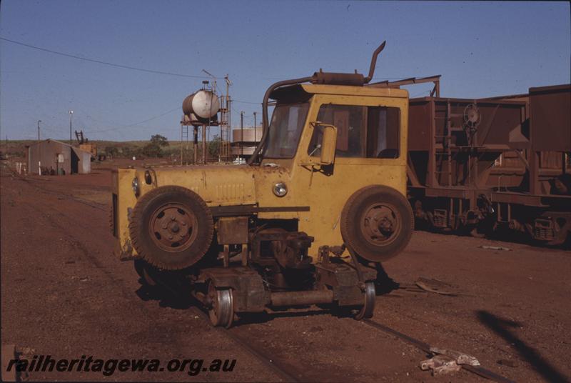 T04103
Goldsworthy Mining Limited shunting tractor at Goldsworthy workshops
