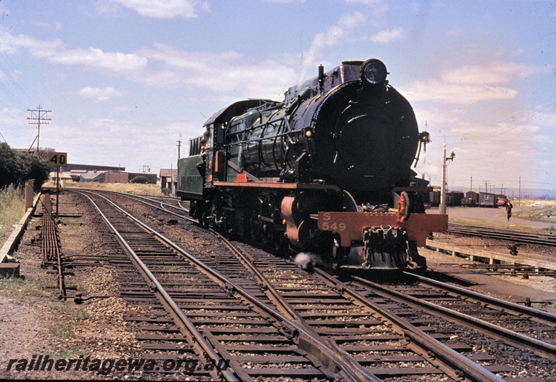 T04493
S class 549 steam locomotive 'Greenmount' arriving at East Perth from Midland, possibly after overhaul.
