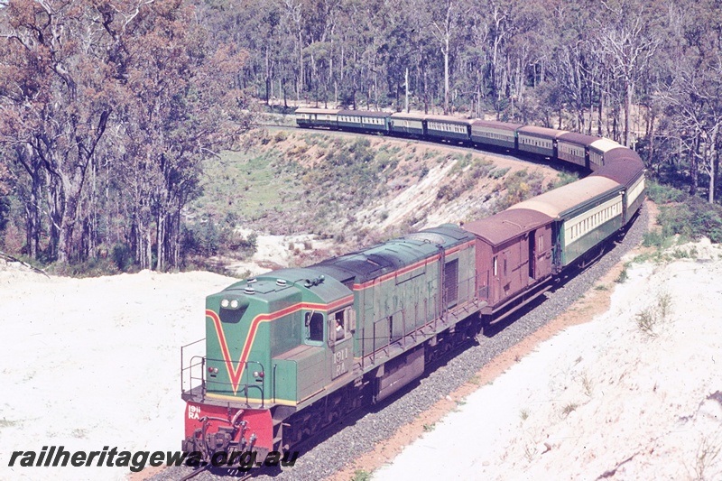 T04688
RA class 1911 diesel locomotive at the head of the 'King Karri Reso' returning from Pemberton. See T4687.
