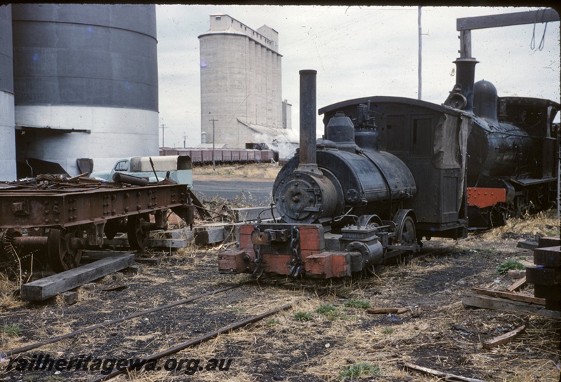 T04985
Steam loco 