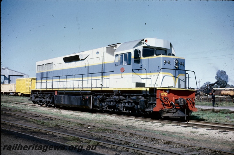 T05133
L class 272, Midland, side and front view
