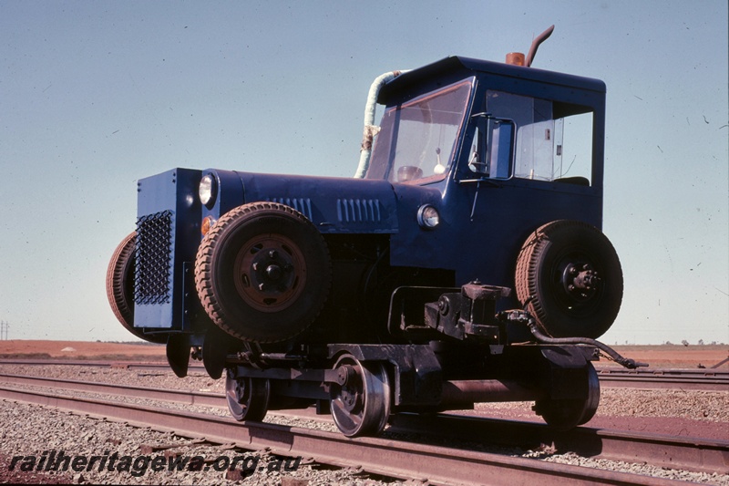 T05185
BHP Iron Ore (BHPIO) shunting tractor Port Hedland.
