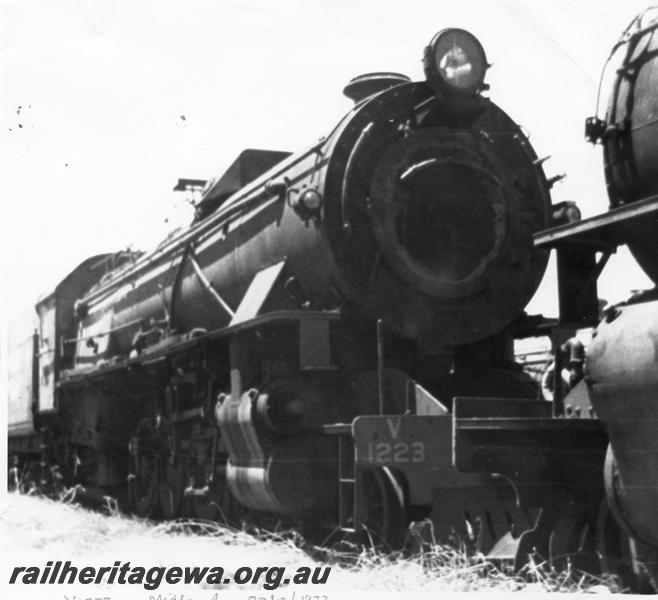 P00005
V class 1223, Salvage Yard, Midland Workshops, side and front view.
