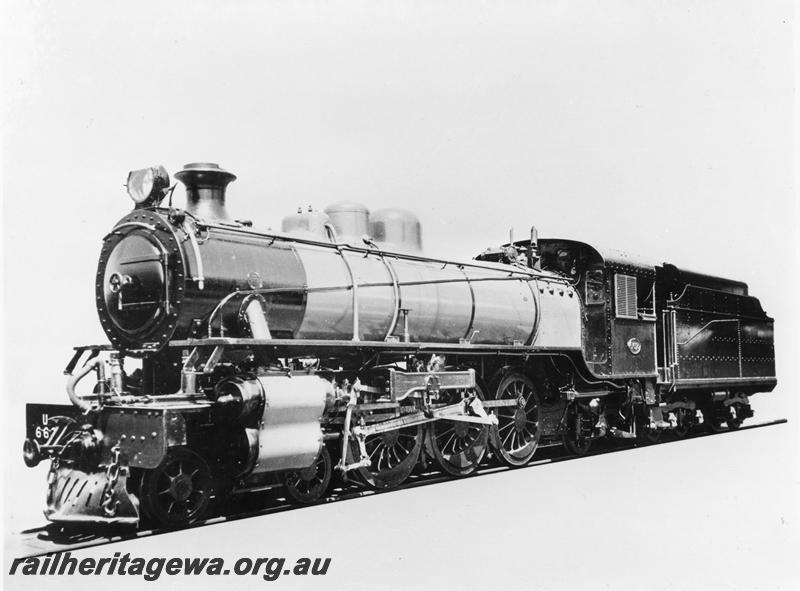 P00019
U class 662, as new, front and side view.
