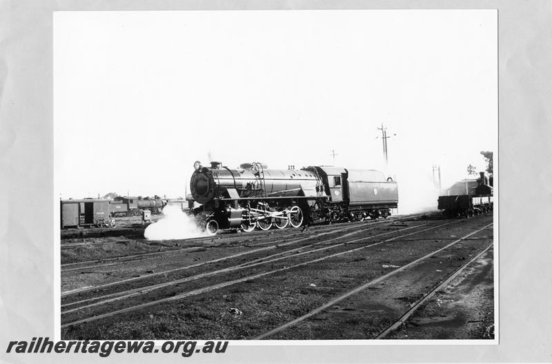 P00025
V class 1203, grounded van body D class 1337, Midland, front and side view, as new on steam trials
