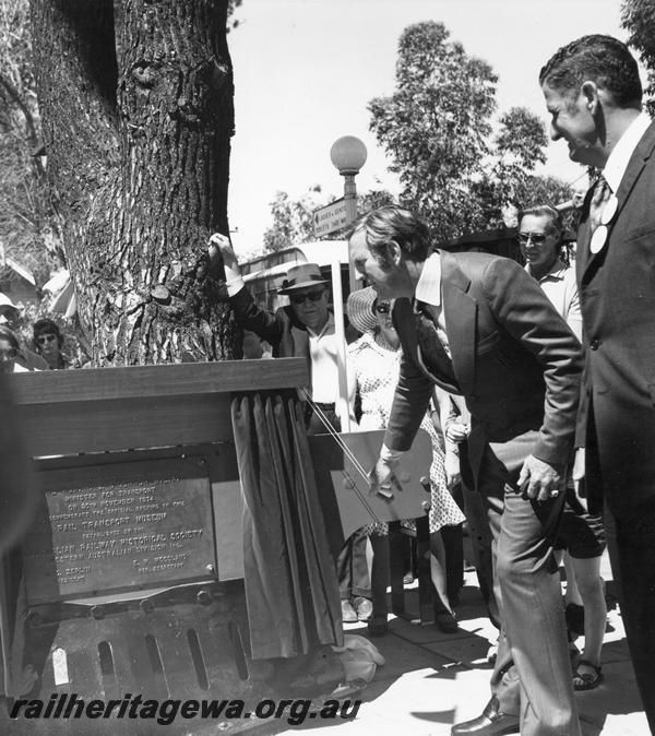 P00034
Noel Zeplin, President ARHS WA Division, Mr Ray O'Connor, Minister for Transport unveiling a plaque at the opening ceremony of the Rail Transport Museum
