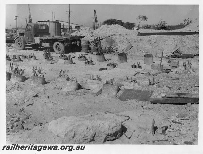 P00074
37 of 98 images showing views and aspects of the construction of the steel girder bridge with concrete pylons across the Swan River at North Fremantle.
