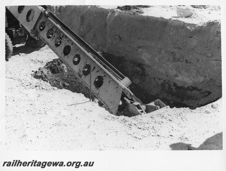 P00084
47 of 98 images showing views and aspects of the construction of the steel girder bridge with concrete pylons across the Swan River at North Fremantle.
