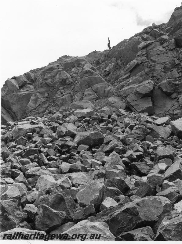 P00174
Quarry, Brunswick, for ballast for the upgrading of the Collie BN line 
