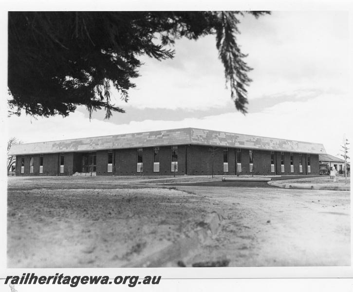 P00223
New administration building, Bunbury
