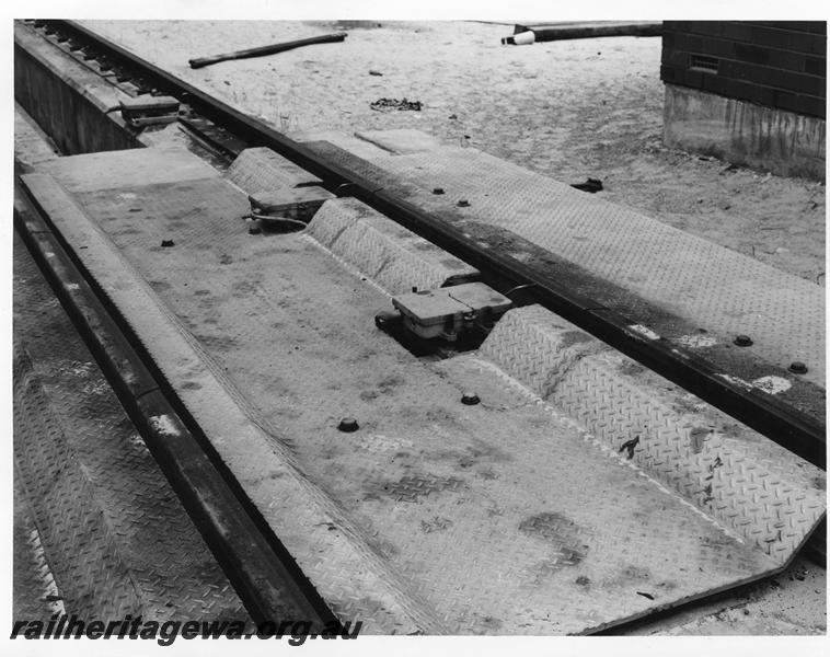 P00224
Automatic wagon weighbridge, Forrestfield Yard
