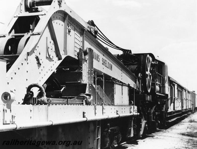 P00336
Cowans Sheldon 60 ton breakdown crane No.31,Forrestfield Yard, side view looking back along the breakdown train.
