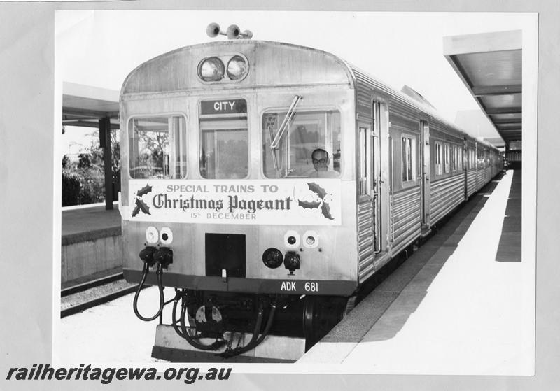 P00372
ADK class 681 railcar set, Midland Terminal, front and side view, 