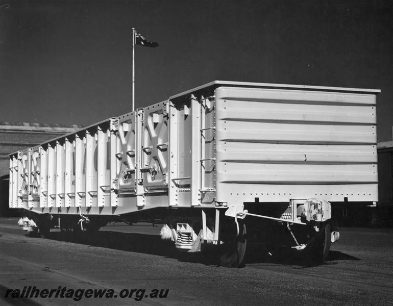 P00423
2 of 3 views of WGX class 33218 standard gauge bogie gondola, (later reclassified to WOAX class) Midland Workshops, as new, side and full end view
