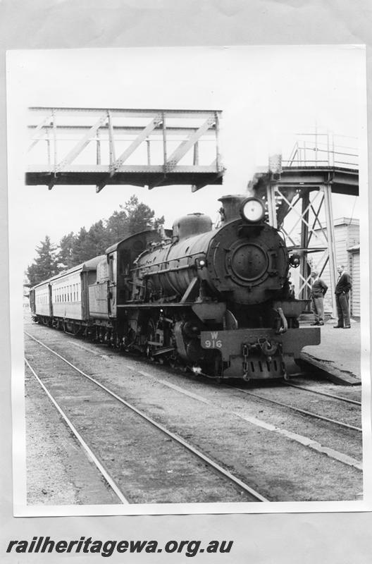 P00441
W class 916, footbridge, Collie, BN line, side and front view, ARHS tour train
