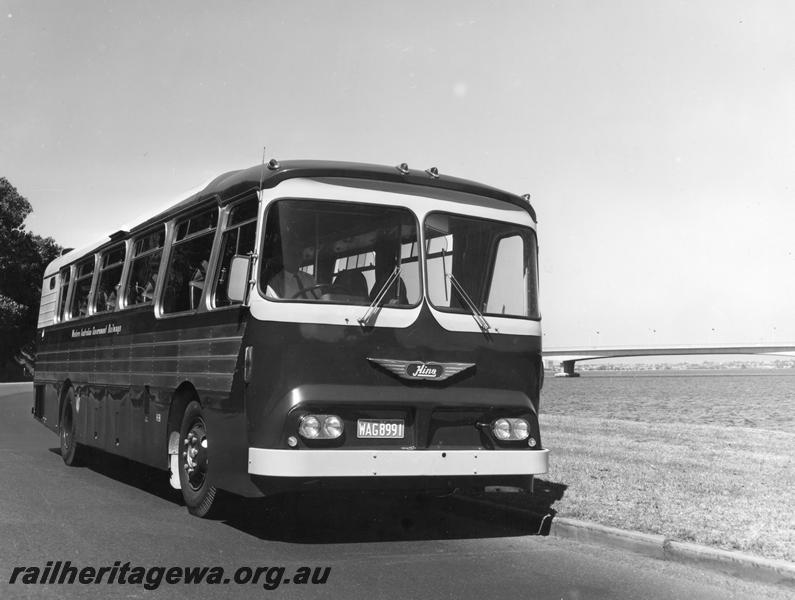 P00452
Railway Road Service Hino Bus No.H91, side and front view, Narrows Bridge in the background
