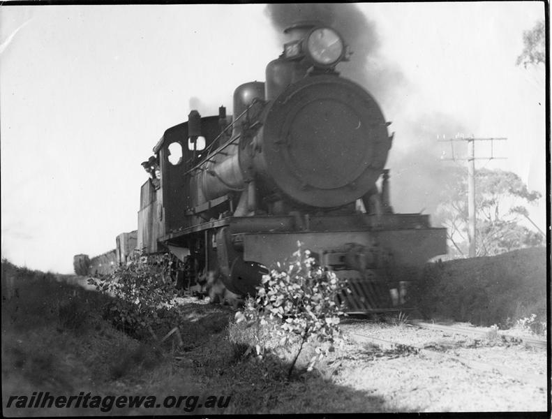 P00483
MRWA A class 26, side and front view, goods train
