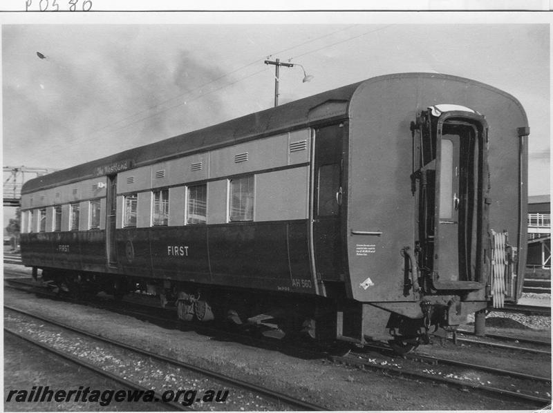 P00580
AH class 560 1st class sleeping carriage, side and end view
