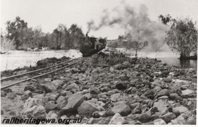 P00587
Train hauled by a G class crossing a river on the Port Hedland to Marble Bar Railway, PM line
