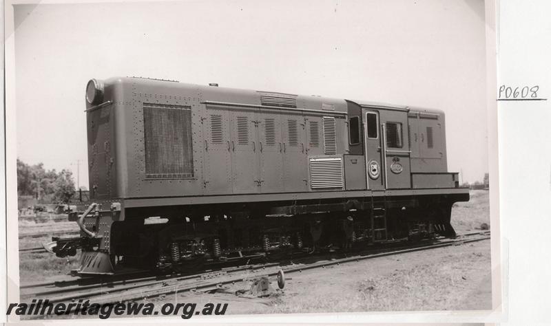 P00608
Y class 1102, as new, front and side view
