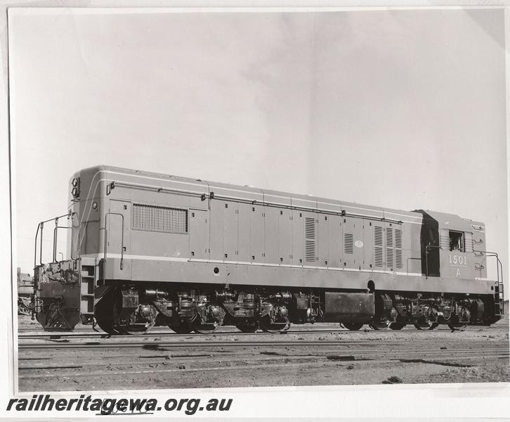 P00610
A class 1501, as new, front and side view.
