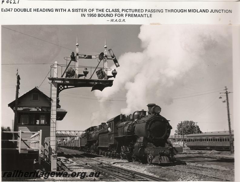 P00621-1
ES class 347, double heading with another ES class, bracket signal, signal box, Midland Junction station, goods train
