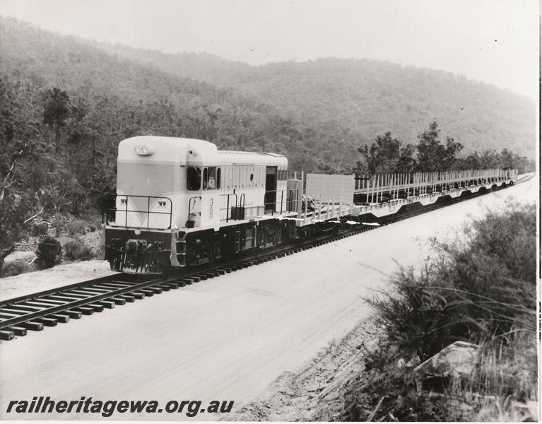 P00634
H class 3, Standard Gauge Construction, Avon Valley line, hauling a rail train, (Photo damaged) side view, when new
