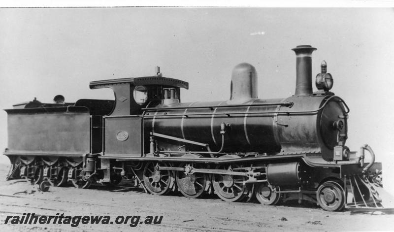 P00670
G class 113, early photo, side and front view, same as P0007 & P7030

