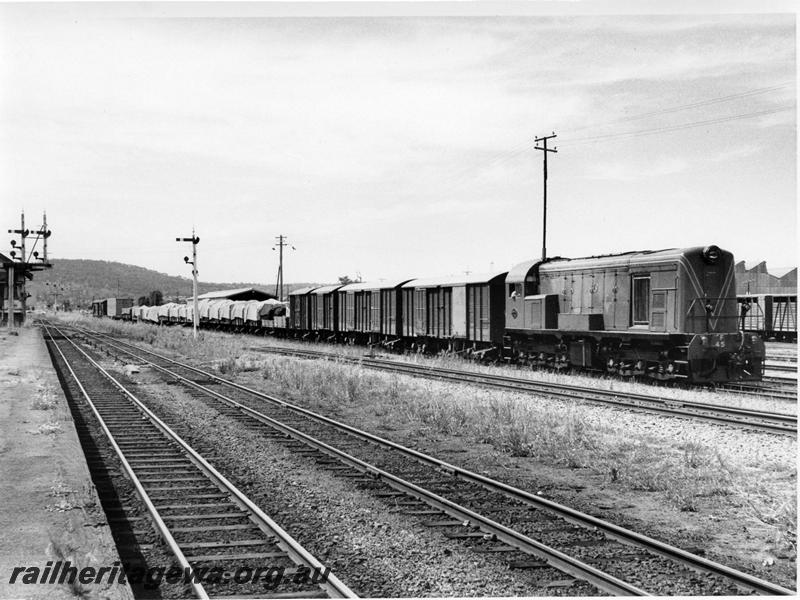 P00734
F class 45, Midland, goods train
