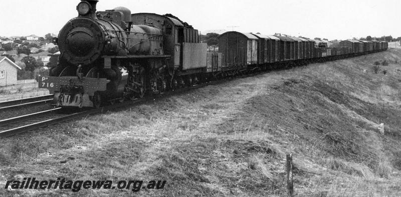 P00735
PM class 716, goods train, advertising van in consist
