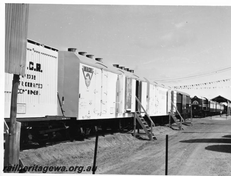 P00821
WA class freezer van, Sunshine Festival display Geraldton
