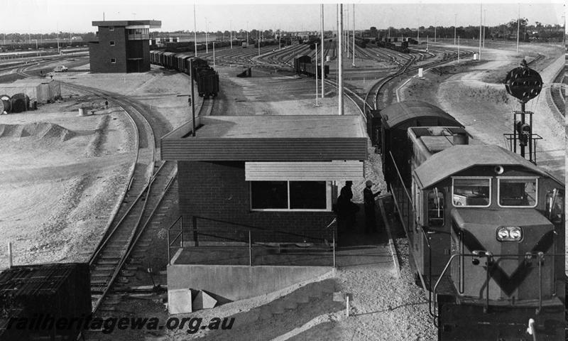 P00833
M class, hump yard, marshalling yard, Forrestfield
