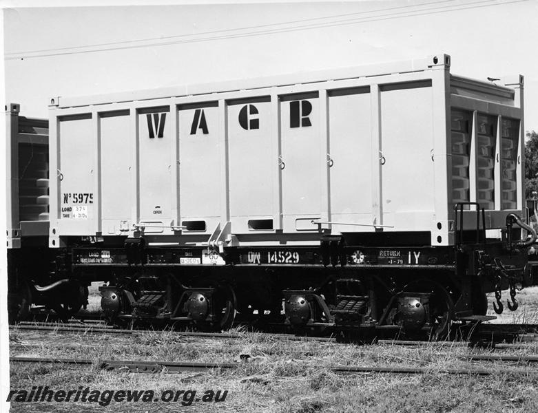P00881
QW class 14529, ex W class loco tender underframe with container No.5979
