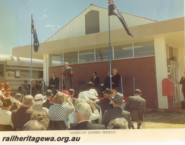 P00917
Prospector Railcar set, Merredin, ceremony for the Inauguration of the Prospector service
