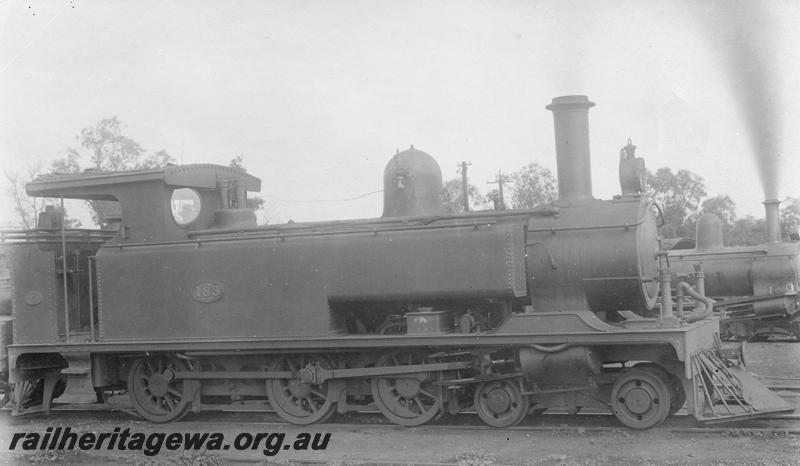 P00972
B class 183, side and front view
