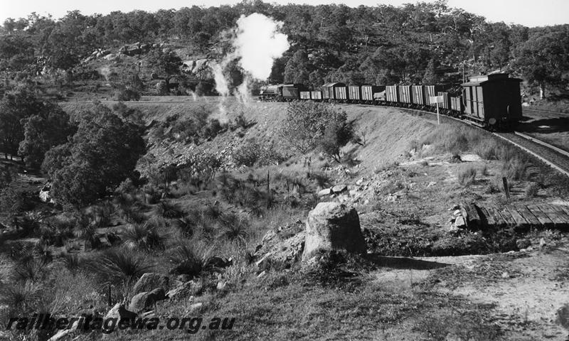 P00992
V class, entering deviation, Swan View, ER line, short goods train with a clerestory roofed brakevan
