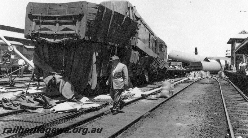 P01032
10 of 10 views of the derailment of A class 1501 at Northam Station, ER line. View down the line , date of derailment 2/11/1961
