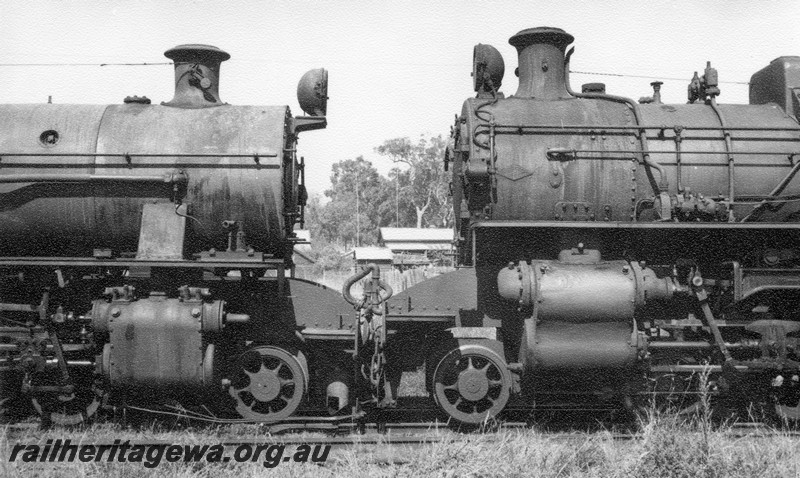 P01034
W class 924 on No.23 Goods, PM class 728 on No.38 Goods, head on collision at Yarloop, SWR line, on the 31st October, 1961,side view.
