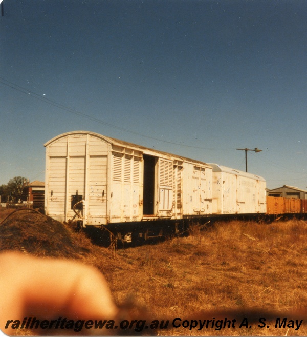 P01092
WVD class 23131, WBR class 23433, Midland, end and side view
